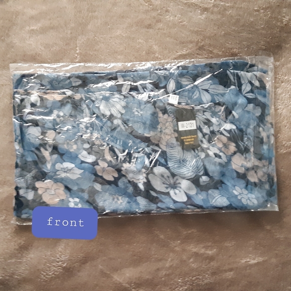 NWT Blue Floral Scarf - Picture 6 of 6